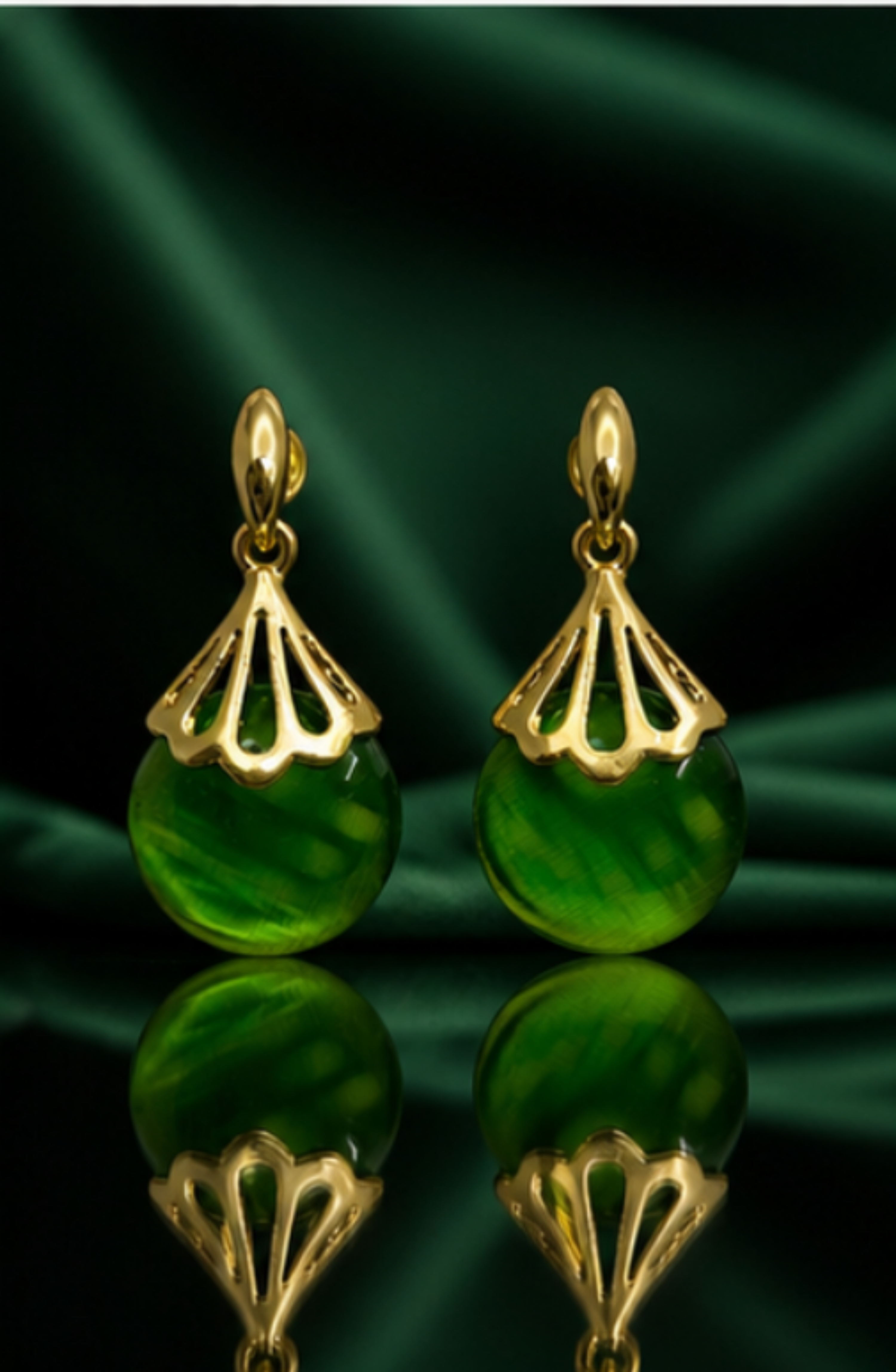 Emerald Aura Drop Earrings